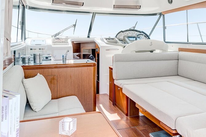 2 Hour Private Sunset Cruise on Luxury Motor Boat with Drinks - Leaving Puerto Colón for the coast