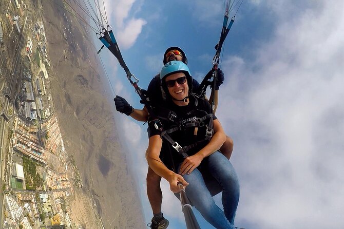 Acro Paragliding Adventure in Costa Adeje with FREE Pickup !! - A tandem flight with a sharper edge