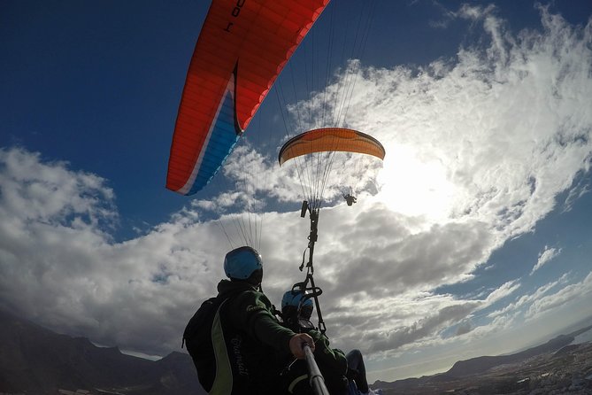 Acro Paragliding Adventure in Costa Adeje with FREE Pickup !! - What 15 to 20 minutes in the air feels like