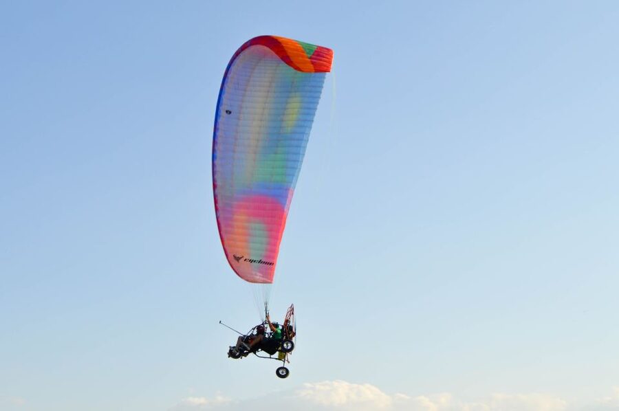Adeje: Paratrike Flying Tour with Hotel Pickup and Photos - What a paratrike flight feels like