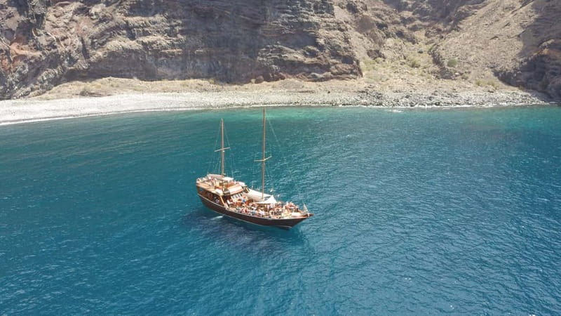 Adeje: Whale Watching Tour to Los Gigantes with lunch & swim - Getting to the pier and choosing pickup