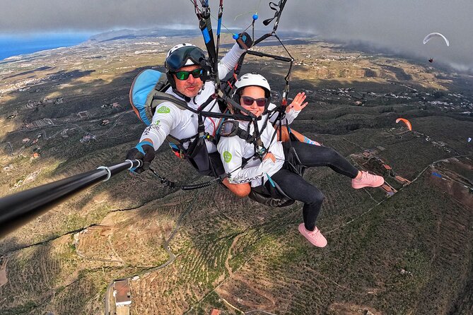 BRONZE tandem paragliding flight in South Tenerife, free pick up - Should you book the Costa Adeje paragliding flight?