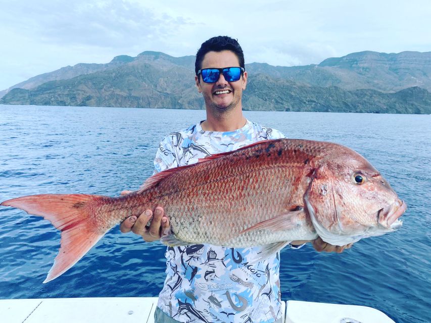 From Puerto Colón: Private Fishing Boat Charter with Lunch - Who should book this charter?