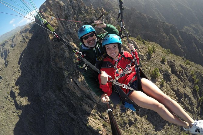 High Performance Paragliding Tandem Flight in Tenerife South - Choosing between the 700- and 1,000-meter launch
