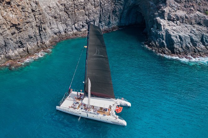 Luxury Catamaran Cruise with Brunch and Unlimited Drinks - At a glance