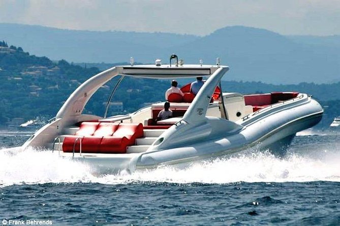 Luxury Opera 60 Whale & Dolphin Watching Experience - Setting out from Puerto Colón