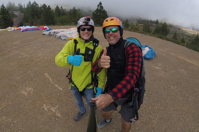 Premium Paragliding in Tenerife : Photos, videos and pickup included - The first step is off the ground