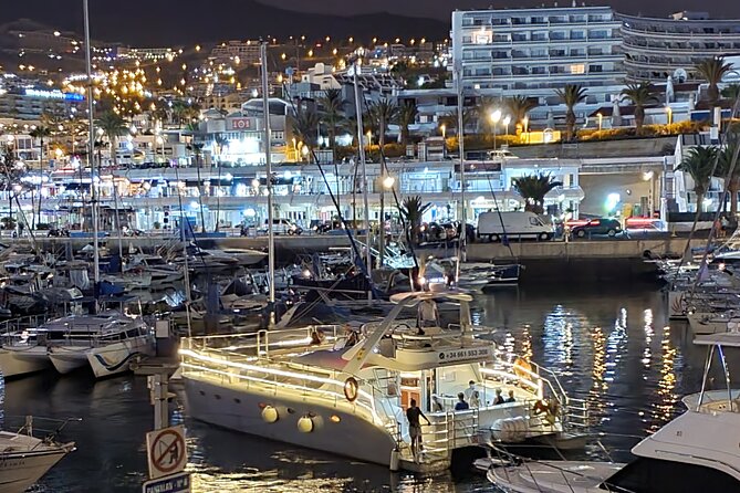 Private Catamaran Charter with Transfer, Buffet and Snorkeling - What the private price buys