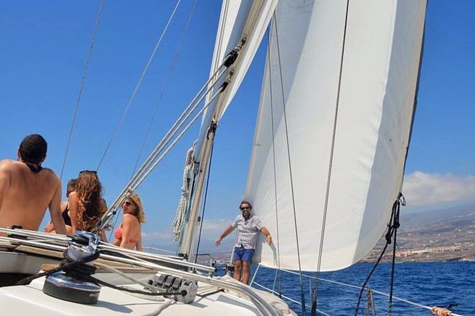 Private Yacht Excursion from Puerto Colon 3 hours - A private sailboat, not a crowded whale boat