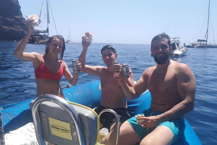 Puerto Colon: Dolphin and Whale Watching Speedboat Tour - Should you book it?