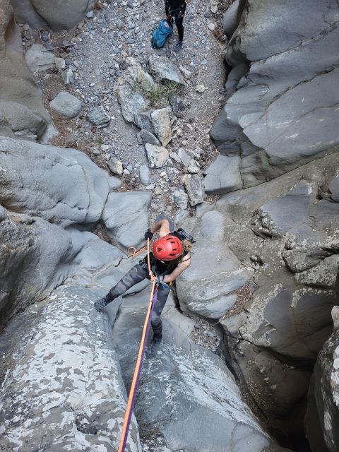 Santa Cruz de Tenerife: Vilaflor Canyoning Tour - From Calle Sta. Catalina to the first drop