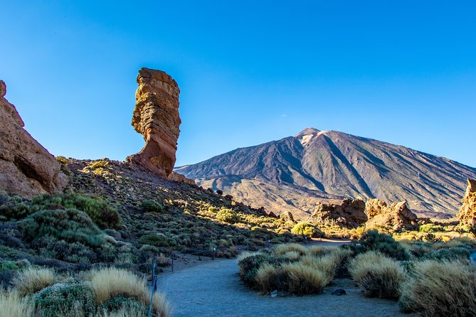 Teide by Night: Sunset & Stargazing with Telescopes Experience - The sunset above the cloud layer