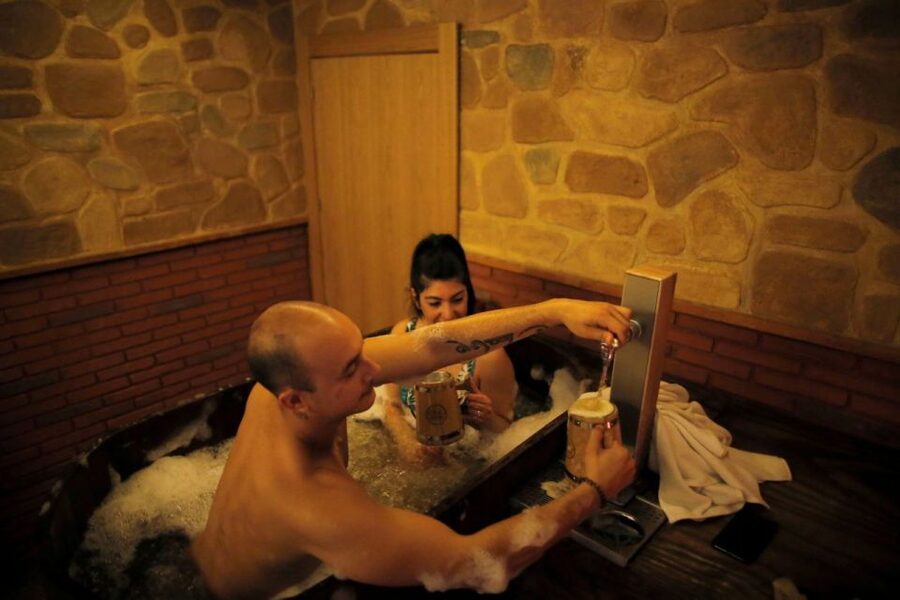 Tenerife: Beer Spa Experience with Tastings and Snacks - The beer sauna: a brief change of pace