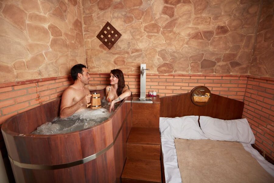 Tenerife: Beer Spa Experience with Tastings and Snacks - Practical details for a smooth visit