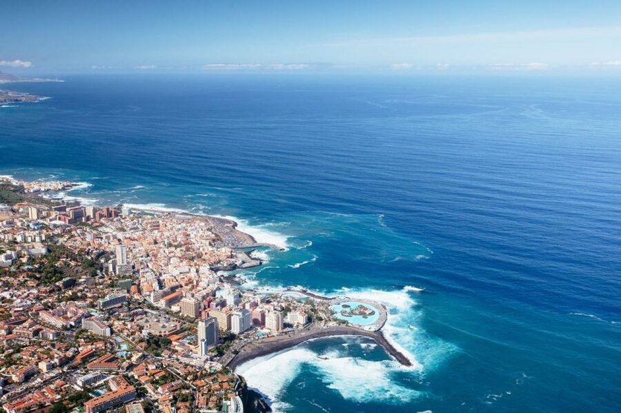 Tenerife: Full-Day Guided Island Tour - Guides, drivers and time on the road