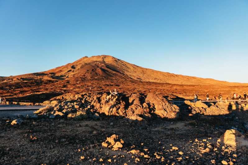 Tenerife: Mount Teide Sunset and Night Tour with Pickup - Why the guide and telescopes matter