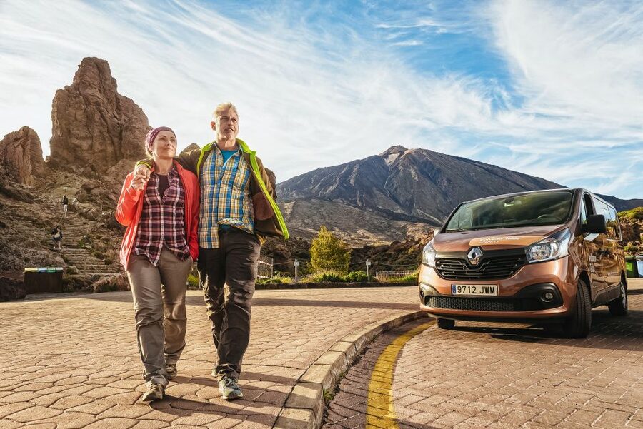 Tenerife: Mount Teide Tour with Cable Car Ticket & Transfer - A little science and legend between the views