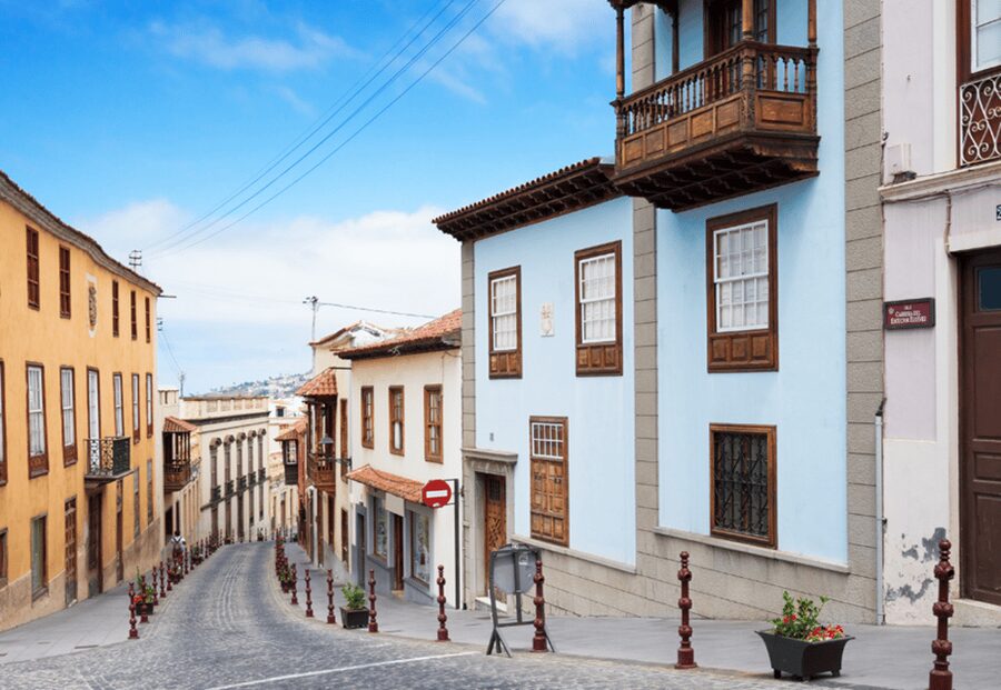 Tenerife: Private Day Tour of the Island with Hotel Pickup - Los Gigantes and Costa Adeje: big views, different south-coast moods