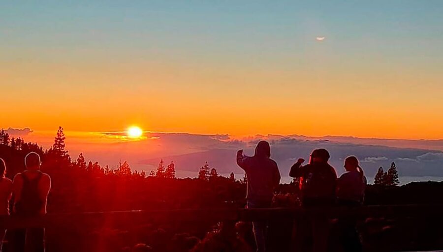 Tenerife: Sunset Night Tour and Stargazing at Teide + Dinner - What the price includes, and what it is worth