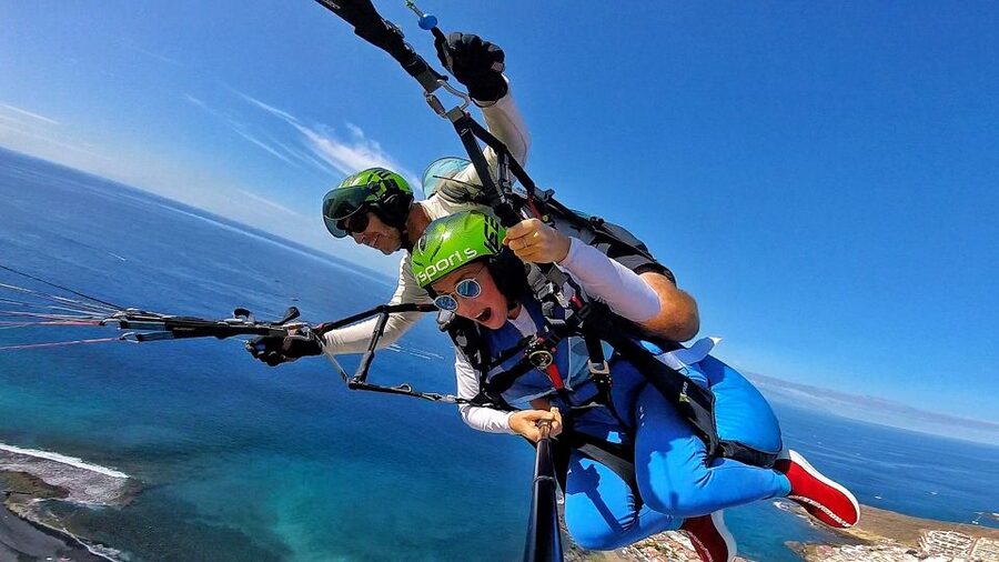 Tenerife: Tandem Paragliding Flight - Getting ready for takeoff