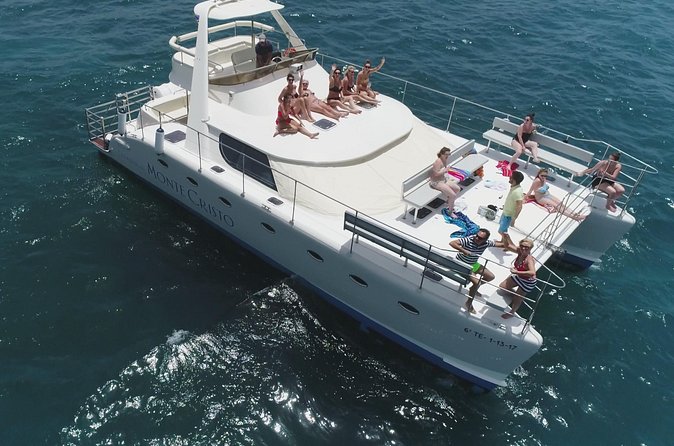 Whale and Dolphin Watching Catamaran with Transfer and Buffet - Should you book the Monte Cristo catamaran?