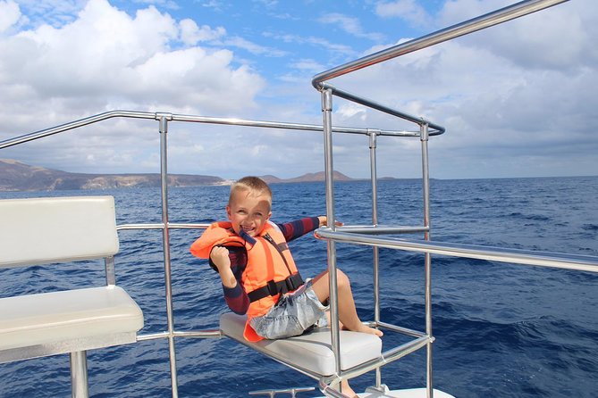 Whale Watching Catamaran Cruise with Transfer, Buffet by MC - Finding your place on the catamaran
